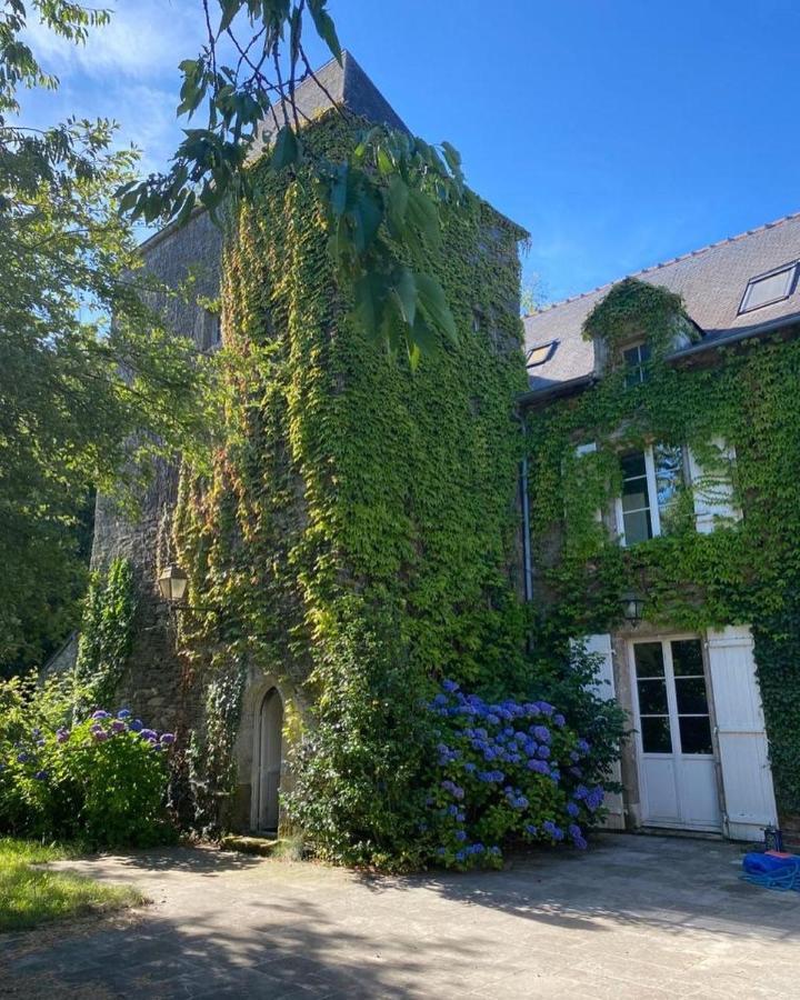 Manoir Du Vau D Arz Et D Hotes Avec Piscine