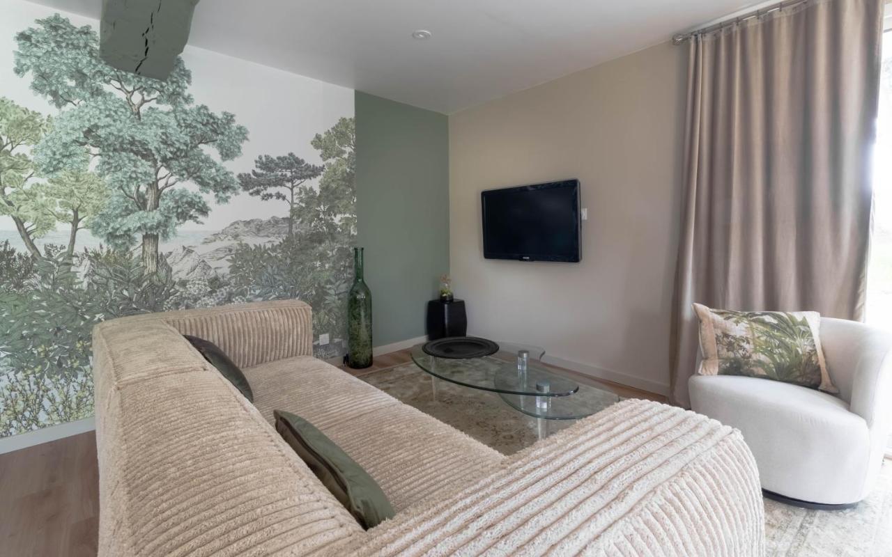 Manoir Du Vau D Arz Et D Hotes Avec Piscine Bed & Breakfast *